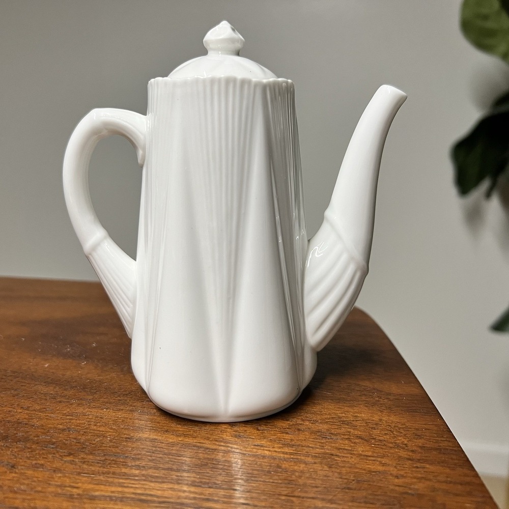 SHELLEY Dainty All White Mini Coffee Pot Lid Vintage Bone China 7" Delicate